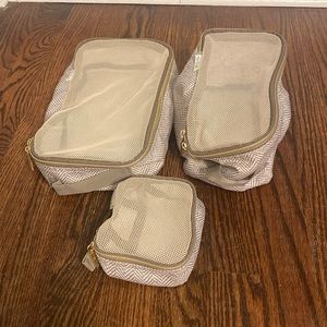 Itzy Ritzy Packing Cubes